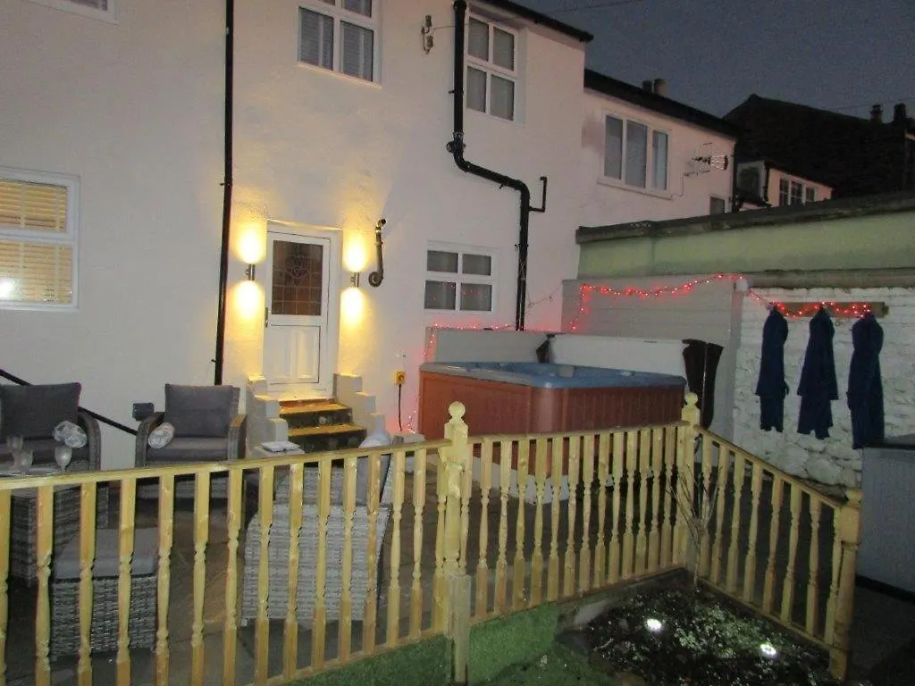 8 Guests Large Cottage Hotub Hornsea Birleşik Krallık