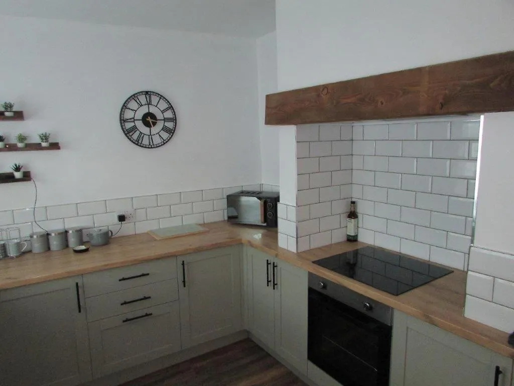 8 Guests Large Cottage Hotub Hornsea 0*,